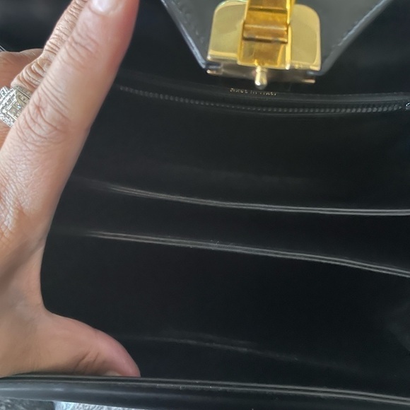 Authentic Bally Handbag/ Shoulder Bag with adjustable strap - Picture 6 of 13